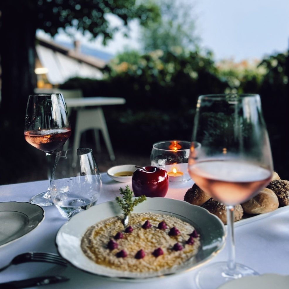 Abendessen in der Osteria Gazega der Villa Balis Crema